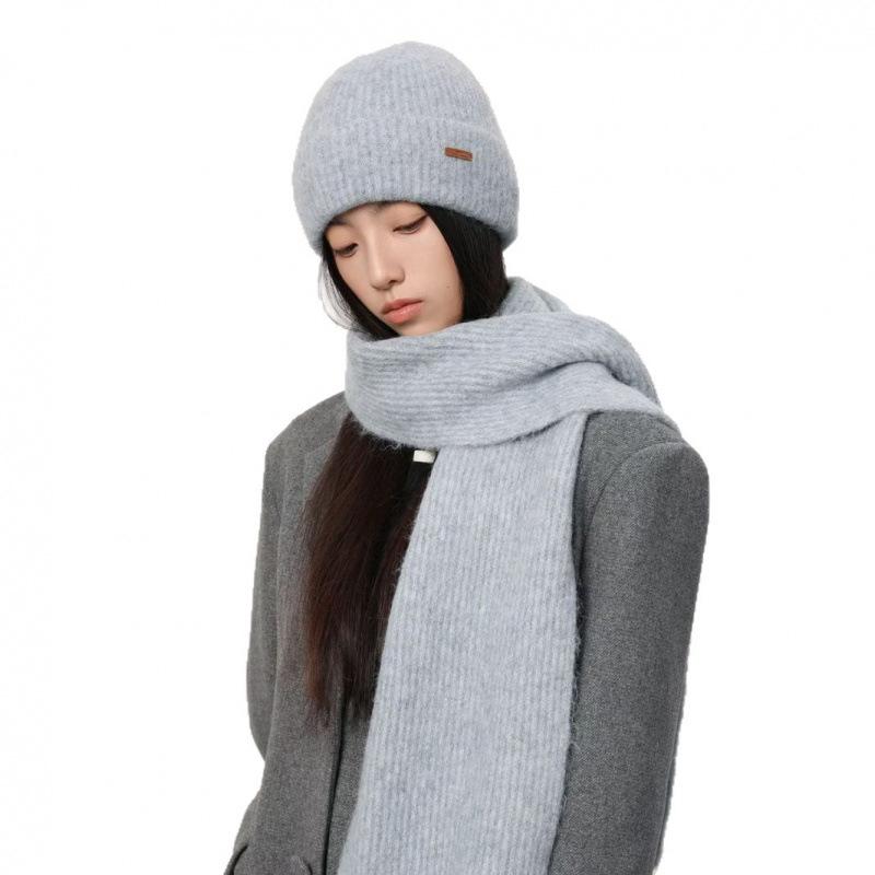 October siege knitted scarf women's autumn and winter hat women's new versatile solid color soft waxy warm containing wool two-piece set