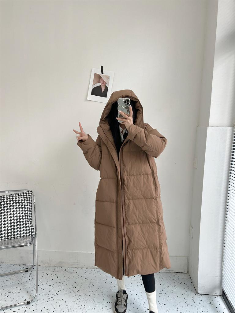 Белая куртка на утином пуху женская ins tide 2024 новая свободная выше колена зимняя куртка средней и длинной длины с капюшоном