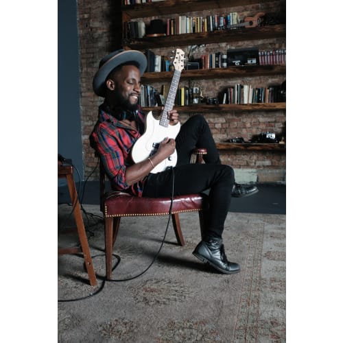 VOX SDC-1 mini BK мини-гитара, черная, короткая мензура, стандартный строй, идеально подходит для женщин и детей с маленькими руками, включает чехол для переноски