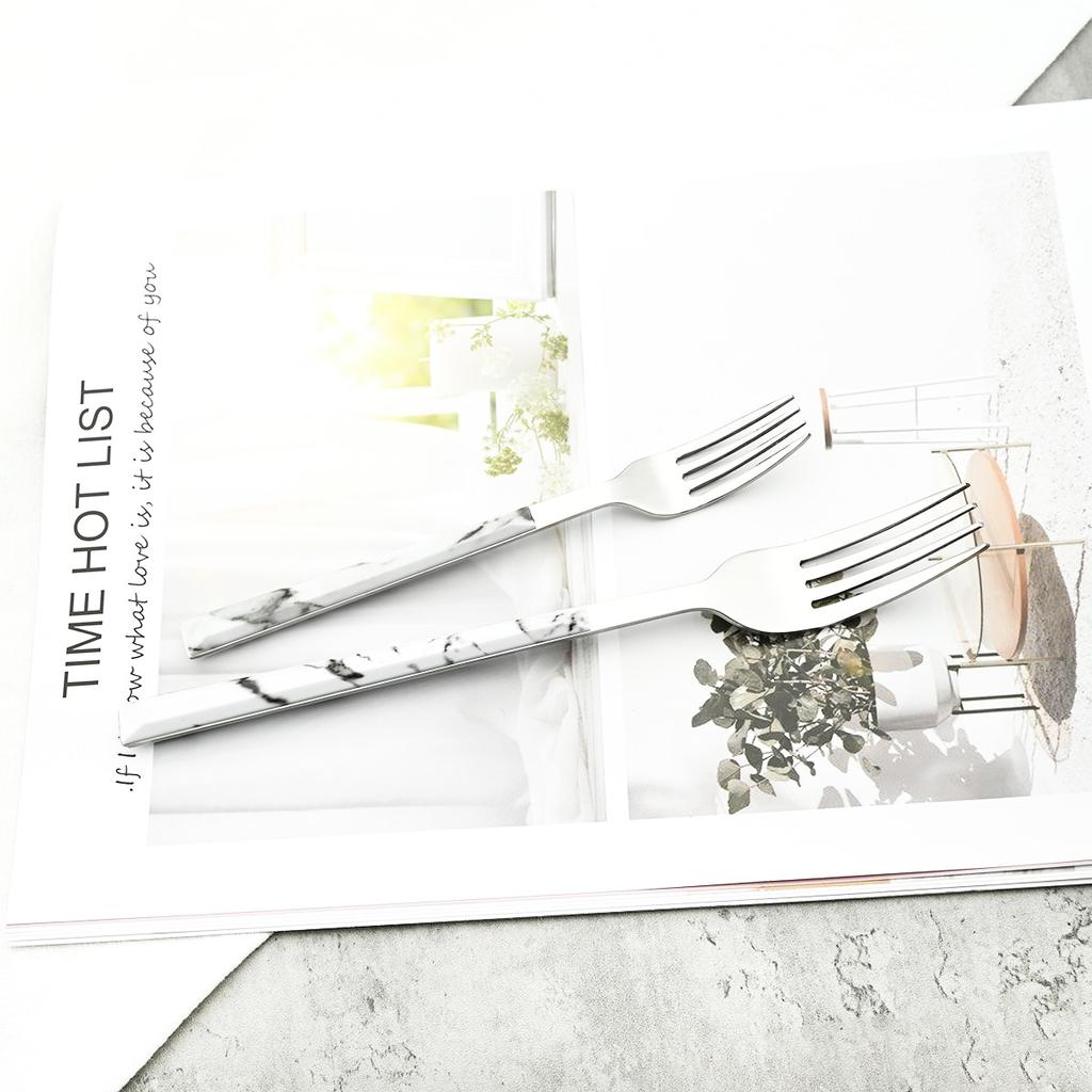 30Pcs Imitation Wooden Handle Dinnerware Cutlery Set Stainless Steel Tableware Knife Fork Spoons Silverware Western Flatware