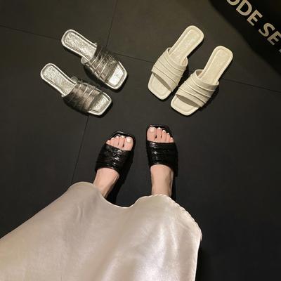 Модные Простые Легкие и Удобные Шлепанцы на Плоской Подошве для Женщин для Лета Уличные 2025 Новые Ретро Удобные Универсальные Кожаные Сандалии