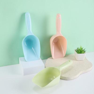 Лопатка для корма для животных ScoopIt: Углубленная маленькая пластиковая лопатка для корма собак и кошек