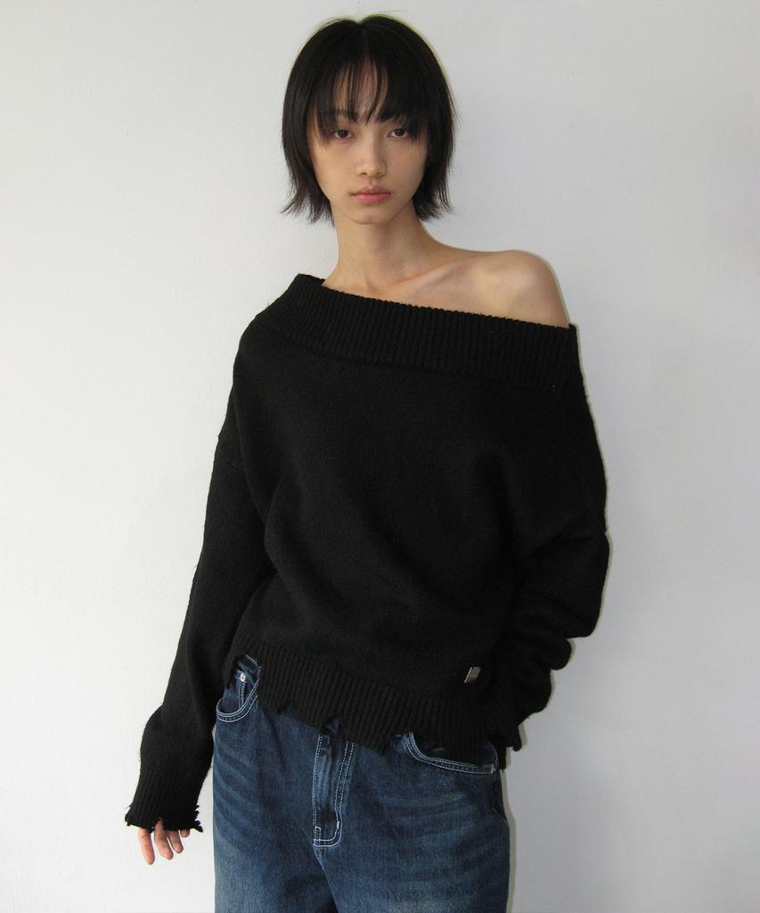 ROCKCAKE Off Shoulder Damaged Knit - Black