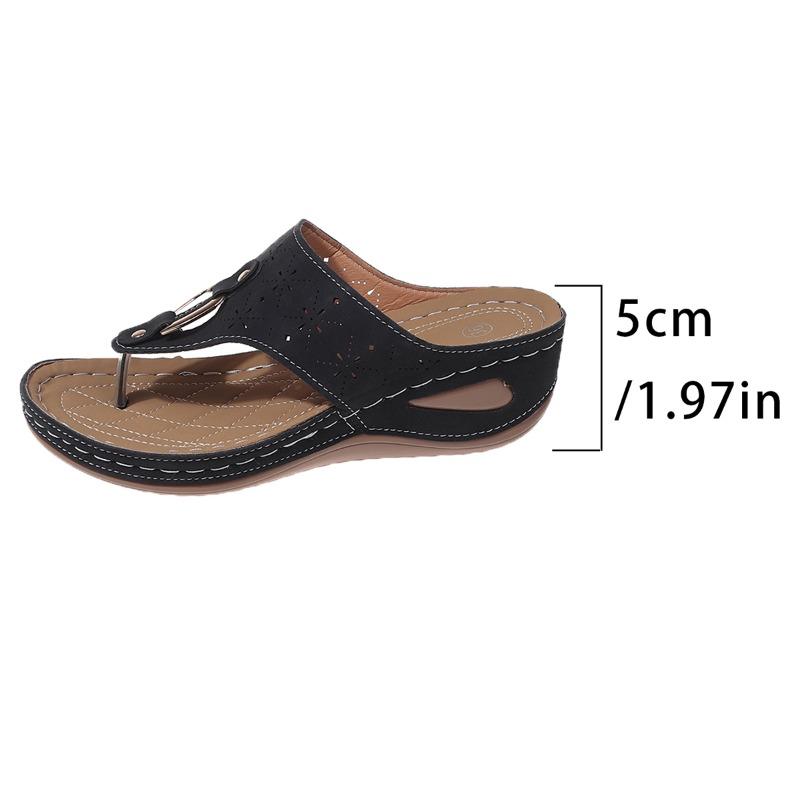 Дизайнерские шлепанцы с металлическими пуговицами Femme Zapatillas Flats Rome Women Slippers Clip Toe Beach Sandals Shoes Summer Casual Flip Flops