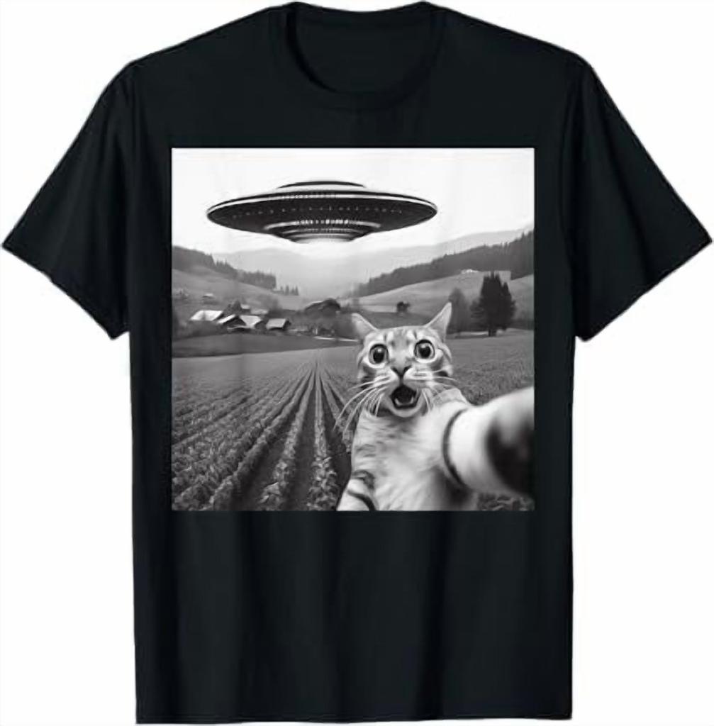 Funny Cat Selfie with Alien UFO Cat Lover Gifts for Unisex Men Women Kids TShirt