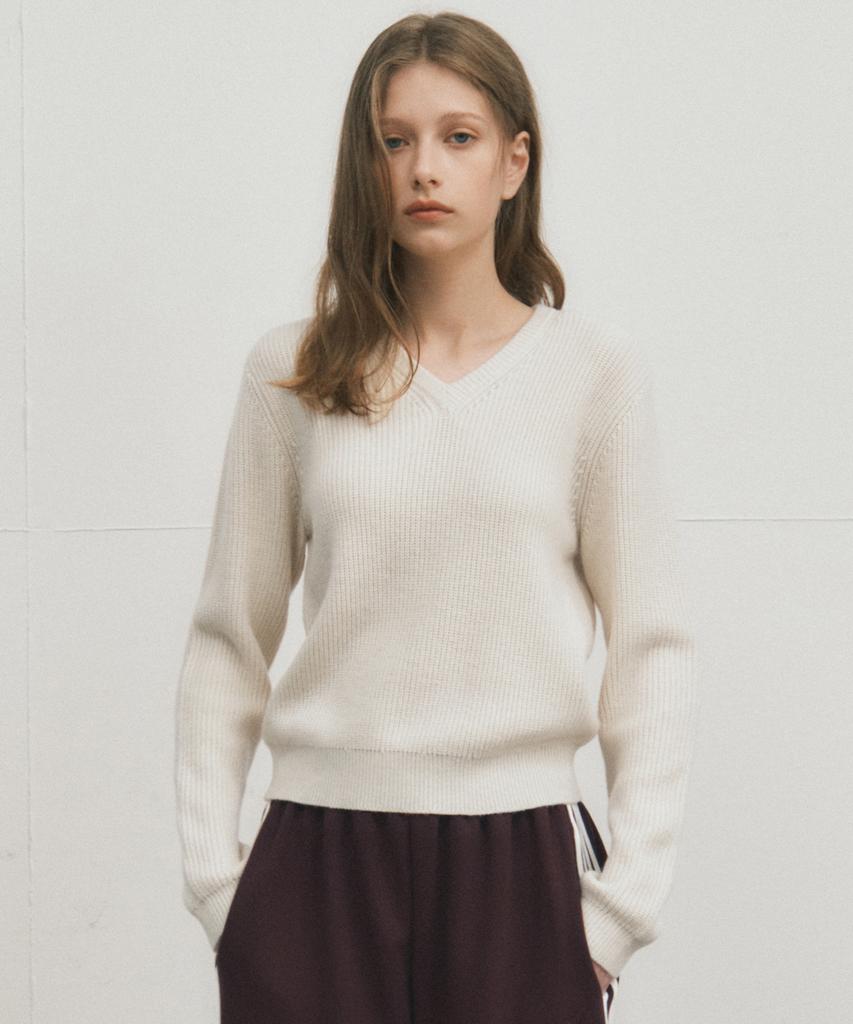 Среда Оазис Для Женщины Расцветающий Хаззи Вязаный Свитер С V-Образным Вырезом_Кремовый(Wc25-Kn52)