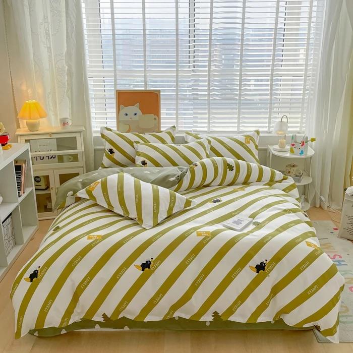 Маленький свежий комплект из четырех предметов из чистого хлопка с потертостями, приятная к коже простыня, пододеяльник из стиранного хлопка, комплект из трех предметов для общежития