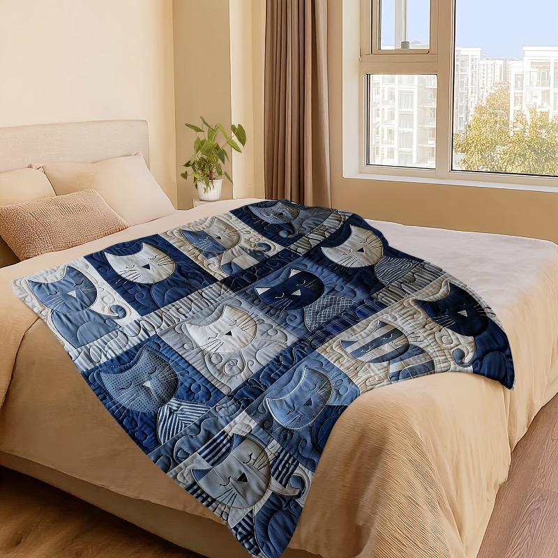 Ретро сине-белый лоскутный плед с кошкой - мягкий фланелевый на круглый год, с красочными полосками и дизайном из цветовых блоков.