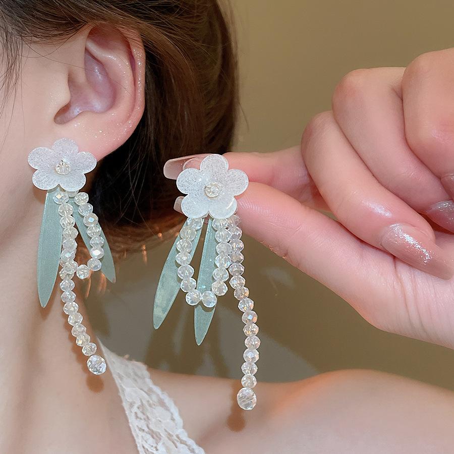 Silver Needle Super Fairy Elegant Bow Flower Stud Earrings French Light Luxury Earrings Literary Style Sweet Versatile Earrings