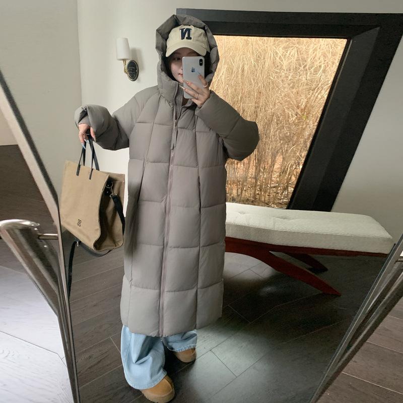 Новая зимняя утолщенная пуховая хлопковая куртка для женщин средней длины и длинная маленькая теплая хлопковая куртка выше колена хлопковая куртка