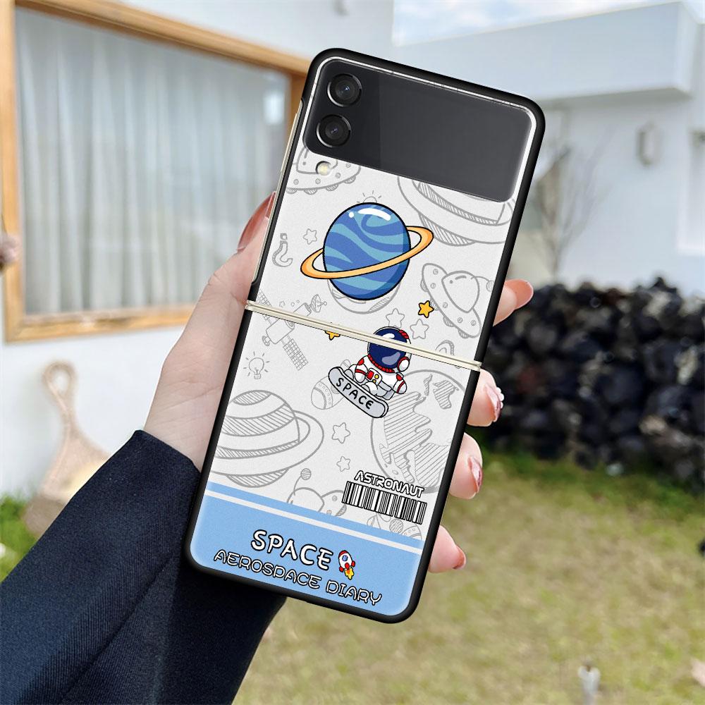 Роскошный чехол для Samsung Galaxy Z Flip 4 3 5G Черные жесткие ПК чехлы для телефона Модная задняя крышка ZFlip Funda Модный крутой астронавт Sac