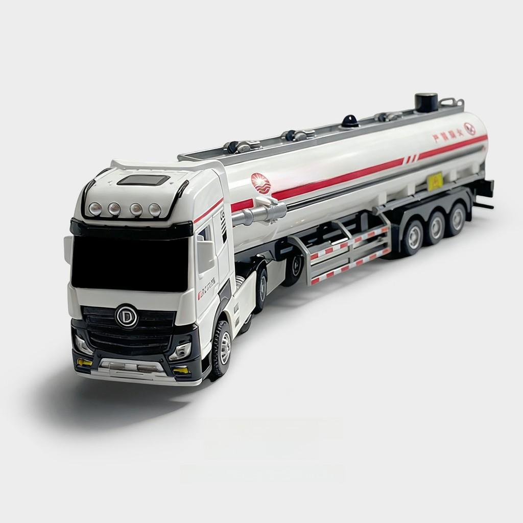 Plastic Water Truck Playset With Spray Function And Sound Effects For Children