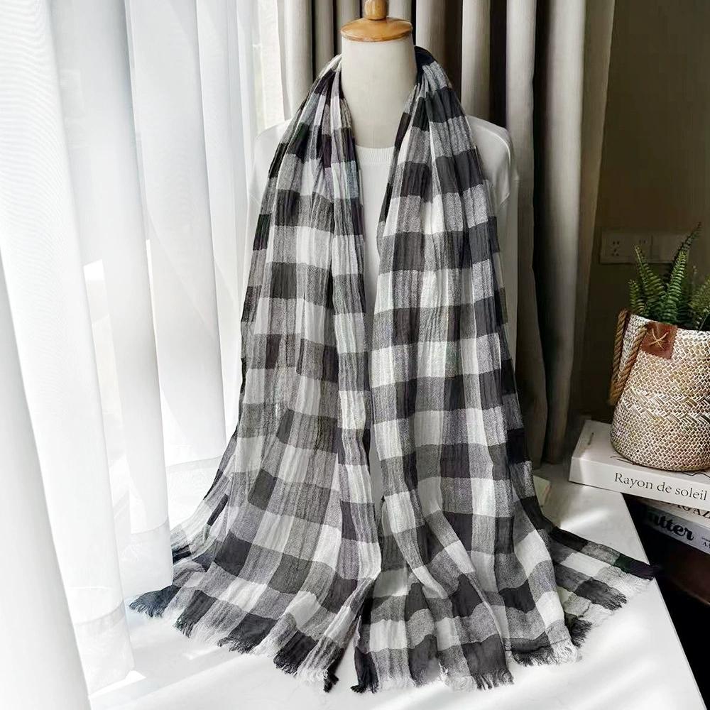 Japanese Literary Linen Scarf Classical Plaid Cotton and Linen Blend Scarf for Men and Women Neutral Unisex Retro Warm Scarves
