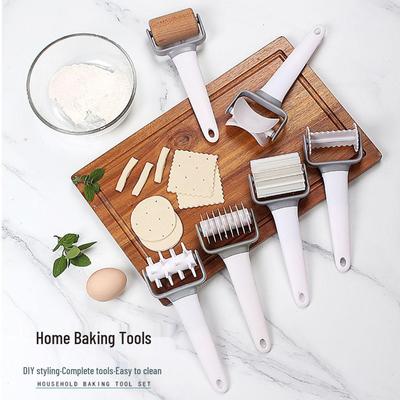 Набор антипригарной многофункциональной скалки и фигурного резака для теста