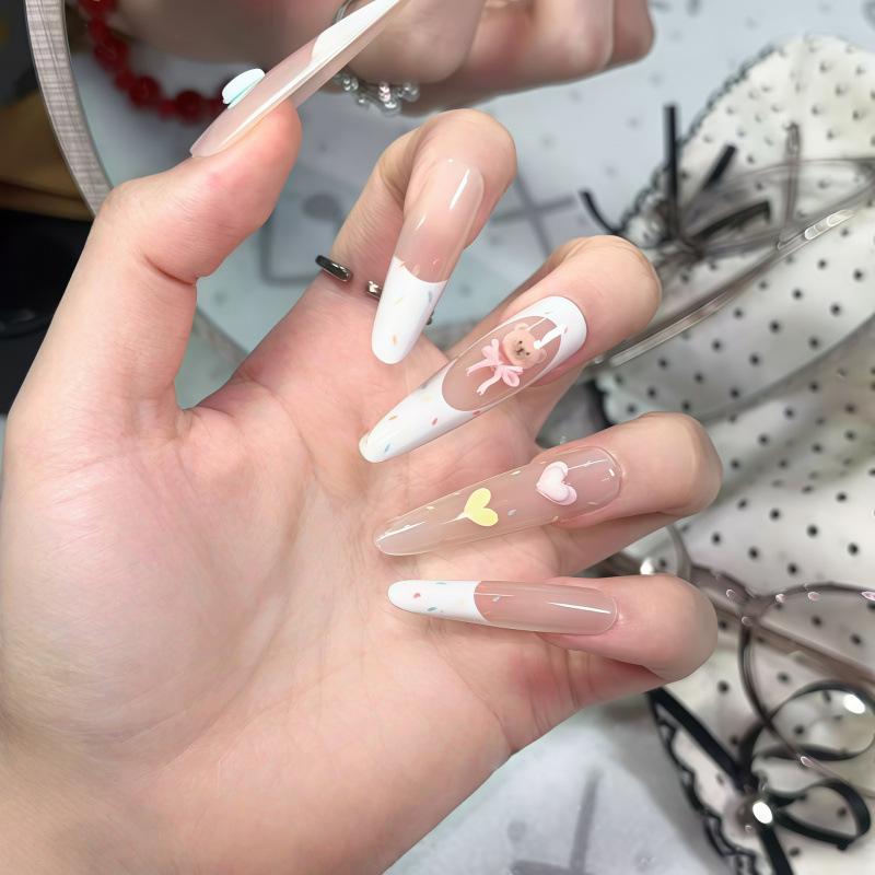 Wind Soft Girl Wearable French Nails with 3D Bear Heart Design, Versatile and Removable