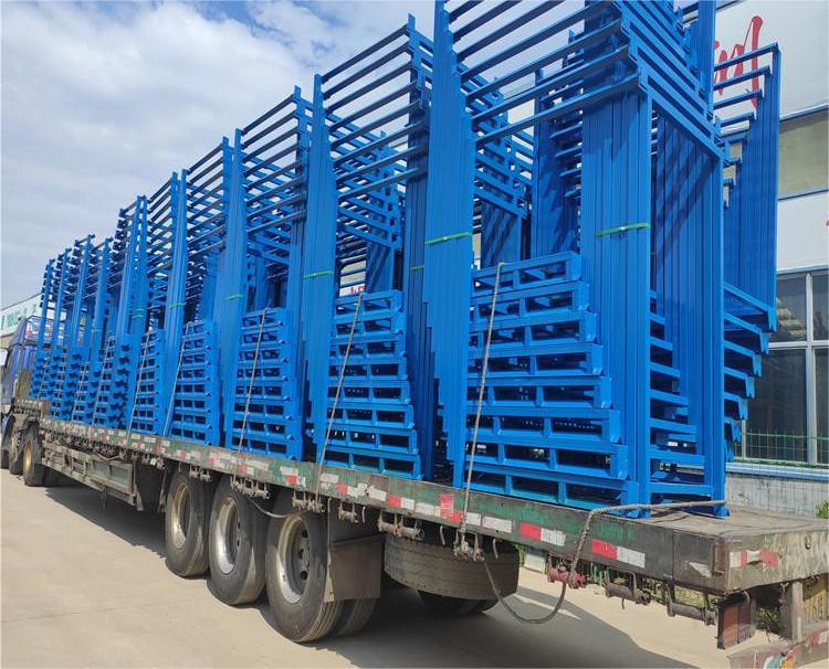 Heavy-Duty Folding Tire Storage Rack - Sturdy Frame for Warehouse and Cold Storage