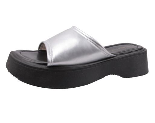 Простые удобные тапочки на толстой подошве для улицы, женская новинка 2024 года, повседневная пляжная обувь с кексами и рыбьим ртом