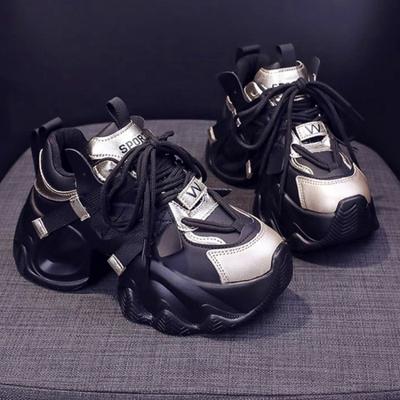 Женские кроссовки осень 2024 года в студенческом стиле, удобные туфли на платформе, новый тренд стиля, женская обувь из вулканизированной ткани, увеличивающая рост