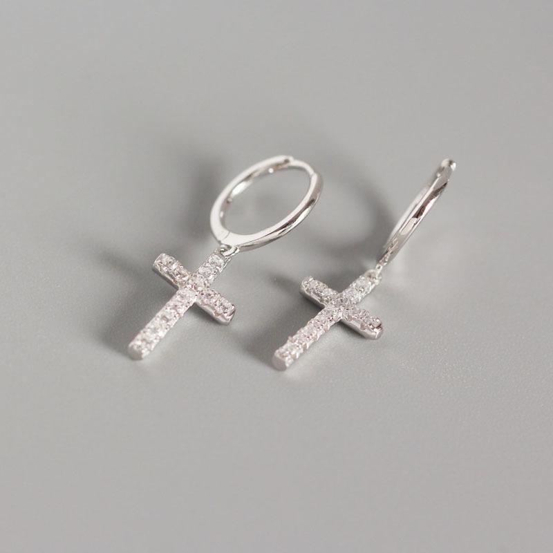 Классические серьги-кресты с бриллиантами Micro Set - Женские серьги-гвоздики с цирконием - Универсальные и элегантные серьги