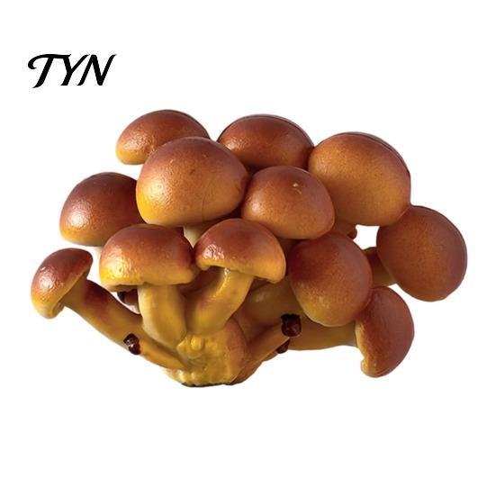 Resin Memo Holder 3D Mushroom Refrigerator Magnet, Fake Decorative Hand Painted Magnets Photo Notes for Whiteboard Cabinet Kitchen