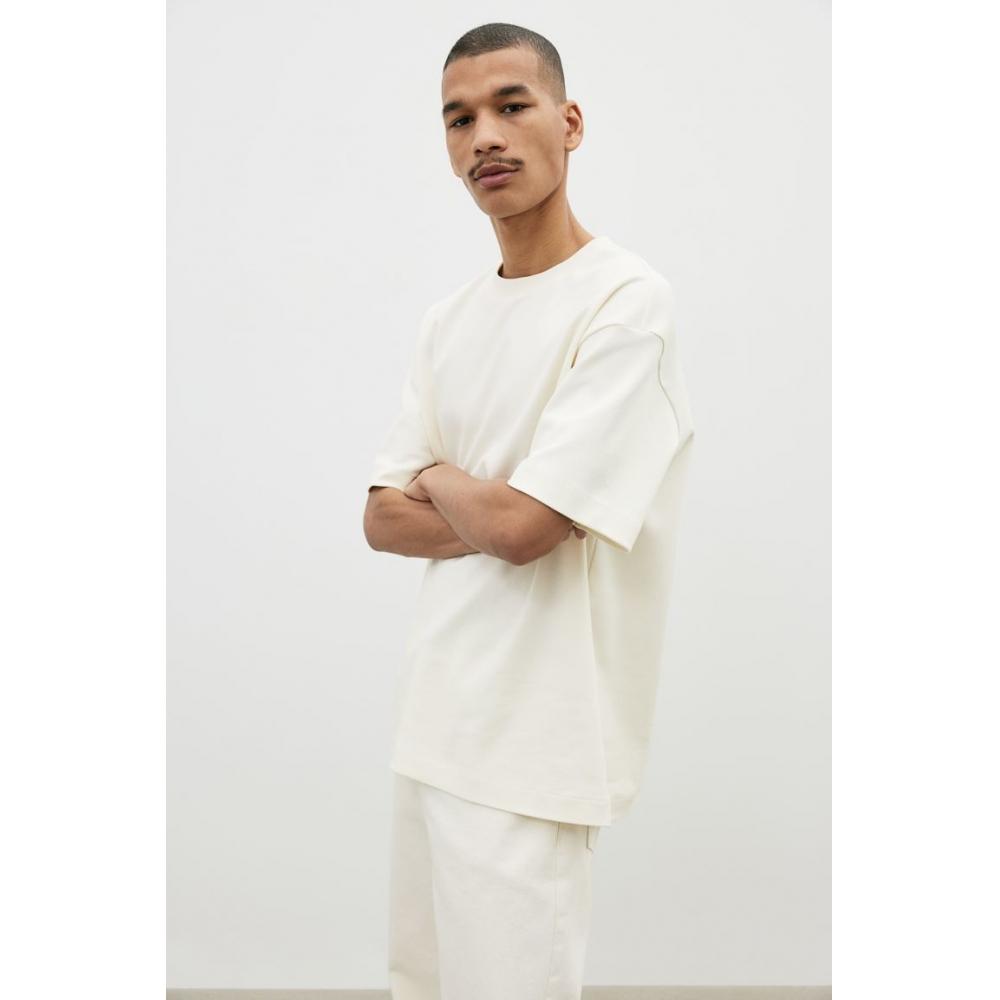 Футболка свободного покроя HM кремового цвета