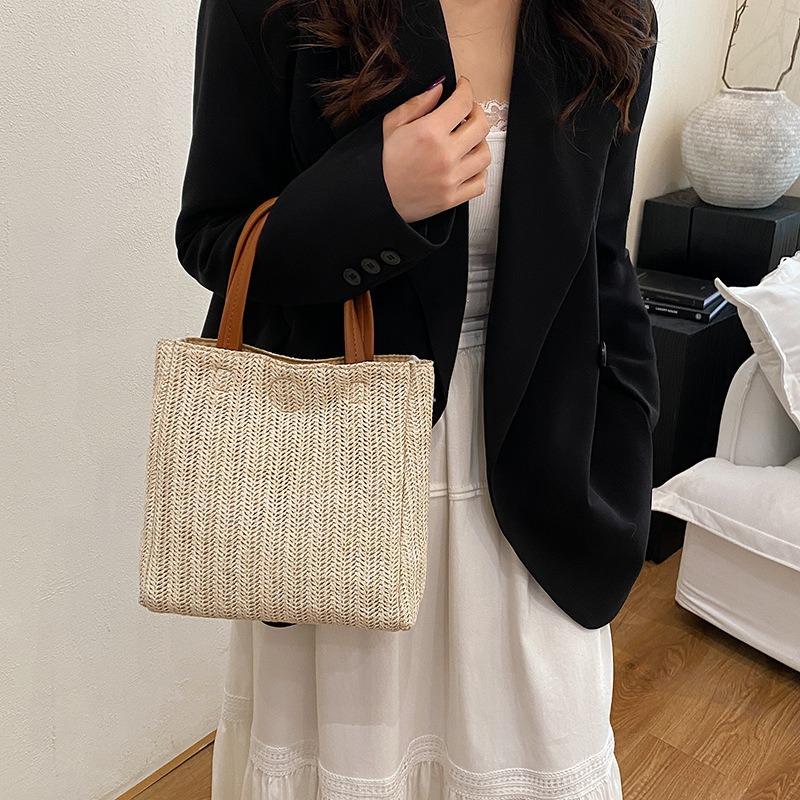 Летняя новая плетеная женская портативная сумка-тоут большой вместимости, популярная повседневная сумка через плечо, сумка под мышку, пляжная сумка
