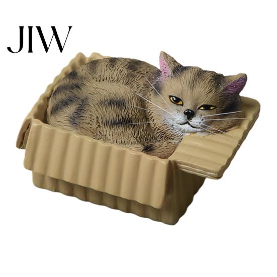 Cute Animal Car Console Decor Mini Cat Ornaments, Simulation Express Carton with Resin Kitten Figurines, Realistic Shelf Ornament Desktop Dashboard