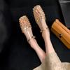 2026 Женские Летние Европейские и Американские Удобные Кожаные Коровья Кожа Полые Плетеная Птичье Гнездо Низкий Каблук Закрытый Носок Большого Размера Римские Сандалии