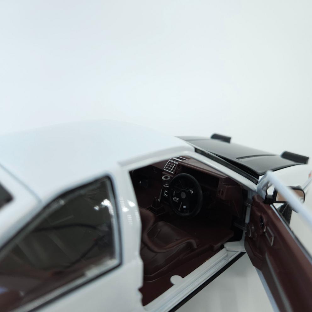 Toyota AE86 Concept Sports Car 1:24 Scale Diecast Miniature Model - Black & White, 1pc
