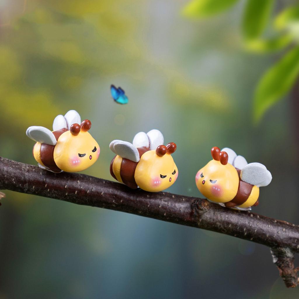 2pcs Cute Creative Little Bee Cartoon Model Doll House Resin DIY Decoration Desktop Car Ornaments Toys Gift