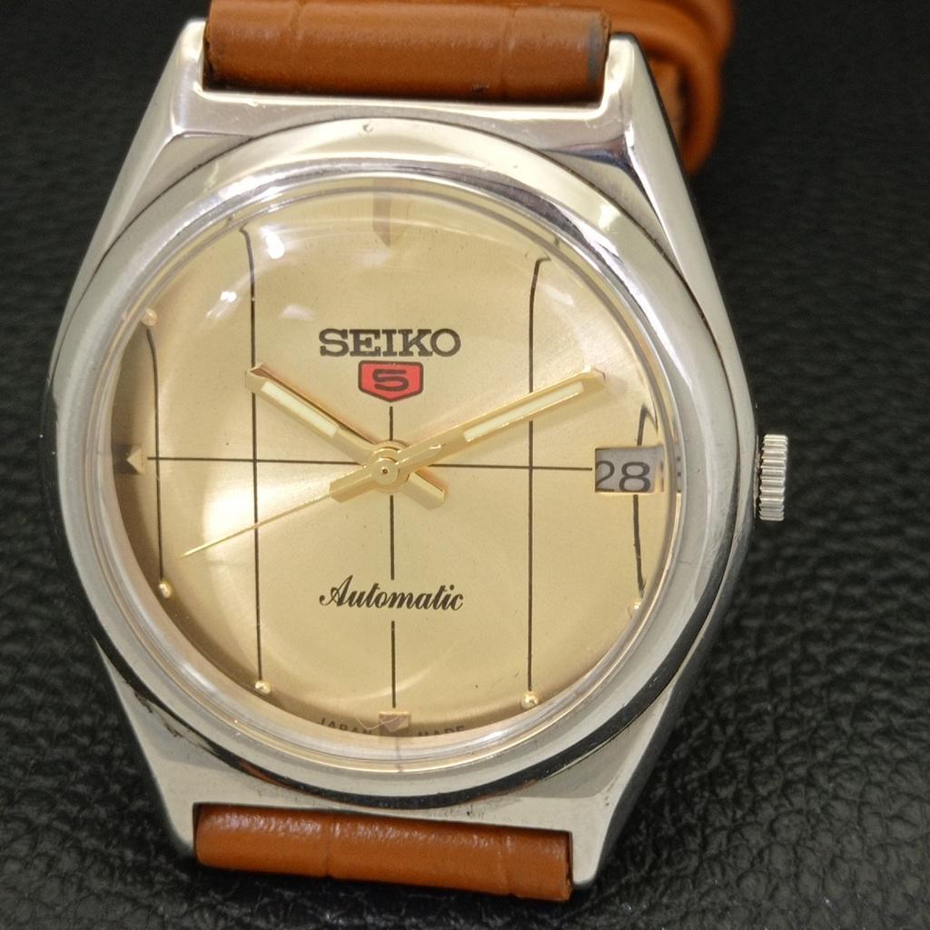 ЯПОНИЯ ВИНТАЖ SEIKO 5 АВТОМАТИЧЕСКИЕ 7025A МУЖСКИЕ ЧАСЫ С ЦИФЕРБЛАТОМ ЗОЛОТИСТОГО ЦВЕТА a701603-5