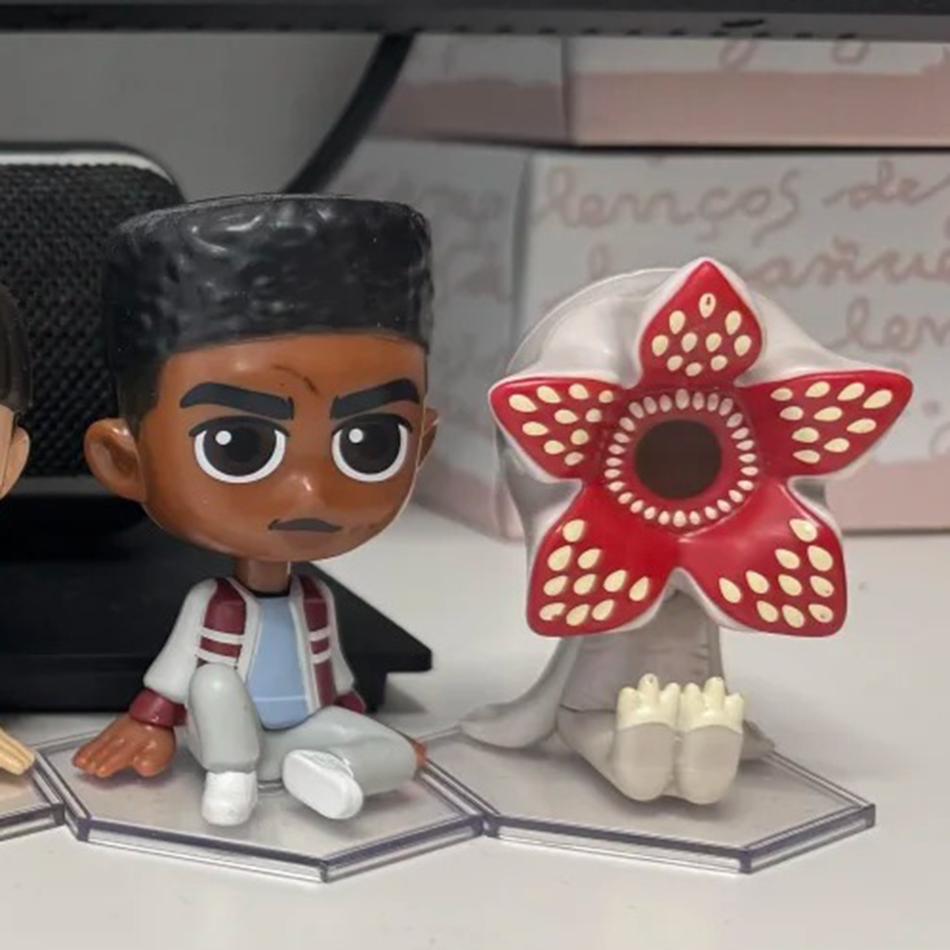 Украшения в виде фигурок Stranger Подарки на вечеринку Сезон «Снова в школу Аксессуары для друзей Детали Рождественская модель Кукла Игрушка Подарок