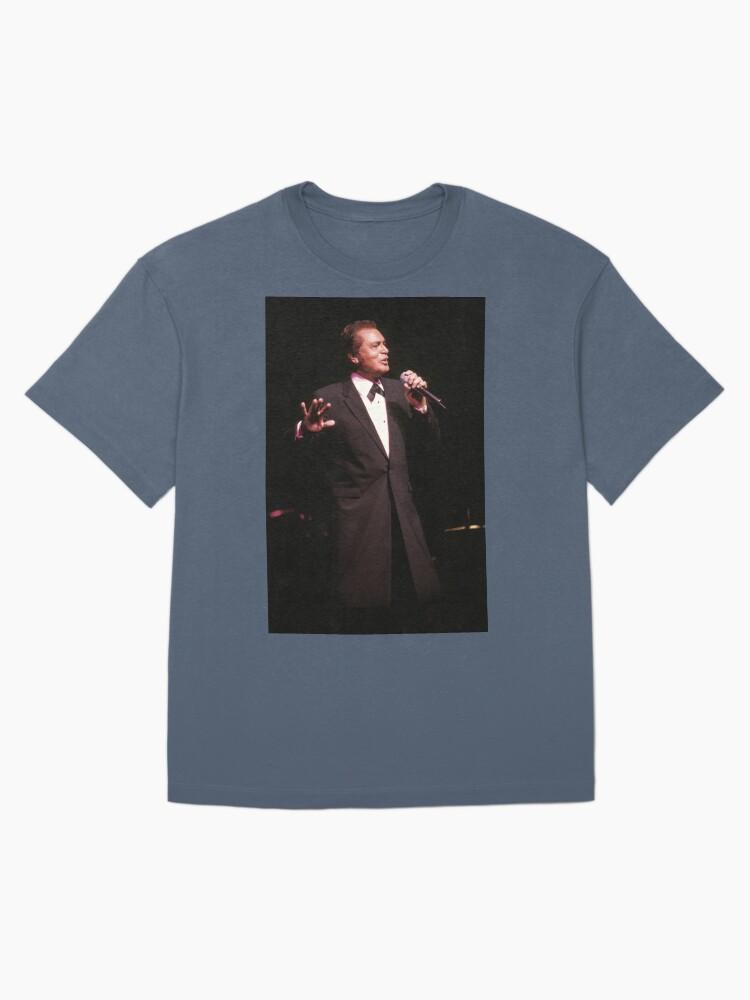Engelbert Humperdinck Engelbert Humperdinck - Photograph Oversized T-Shirt