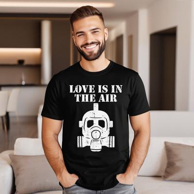 Love In The Air Mask 100 Cotton Tshirts For Unisex Short Sleeve Graphic Tops Tees Retro Autumn Oneck Tshirts Casual