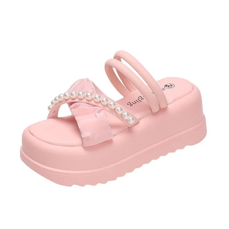 Модные женские босоножки на толстой подошве с жемчужным ремешком 7 см, летние розовые тапочки на толстой танкетке, женские модные розовые кружевные босоножки на платформе Mujer