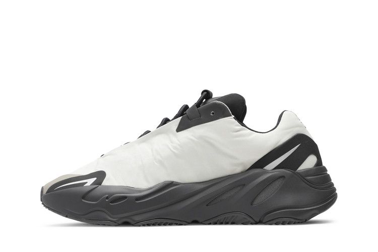 Men's Sneakers adidas Yeezy Boost 700 MNVN Bone Bone/Silver/Black
