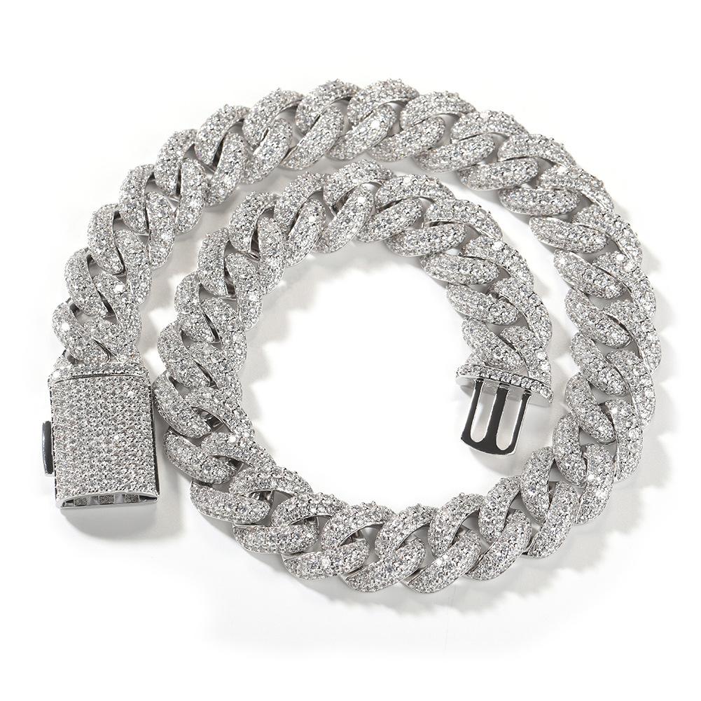 Hip-hop Bracelet Niche High-end Men's Box Buckle Copper Inlaid Zircon Silver 18mm Cuban Chain Bracelet.