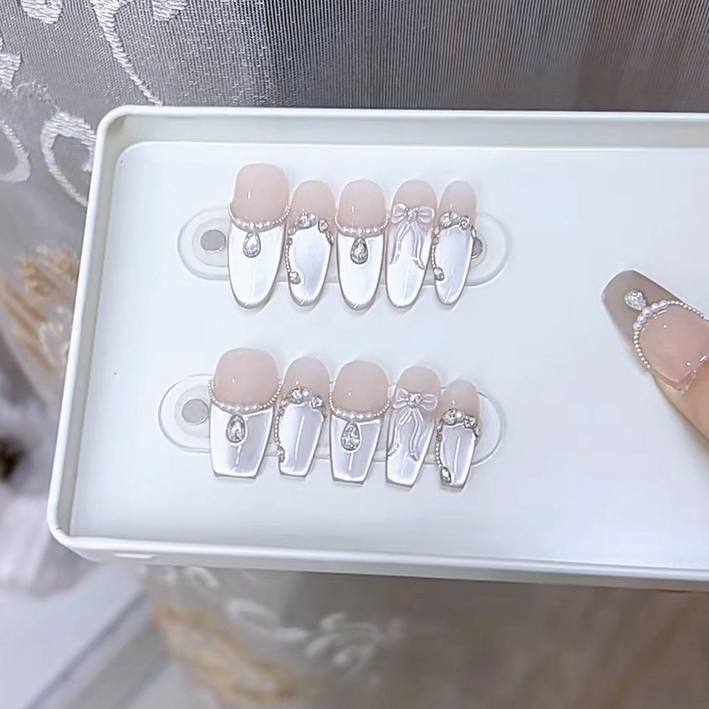 Hand-woven Armored Liberty Pearl Bow Zircon Diamond Cat's Eye High-end Nail Art Patch