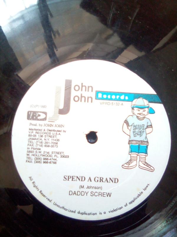 12-дюймовая пластинка DADDY SCREW / BLACK MICE - Spend A Grand / Look Good From Far VPRD5132 John John Recor 1993 США Регги, Ска и Даб Б/У