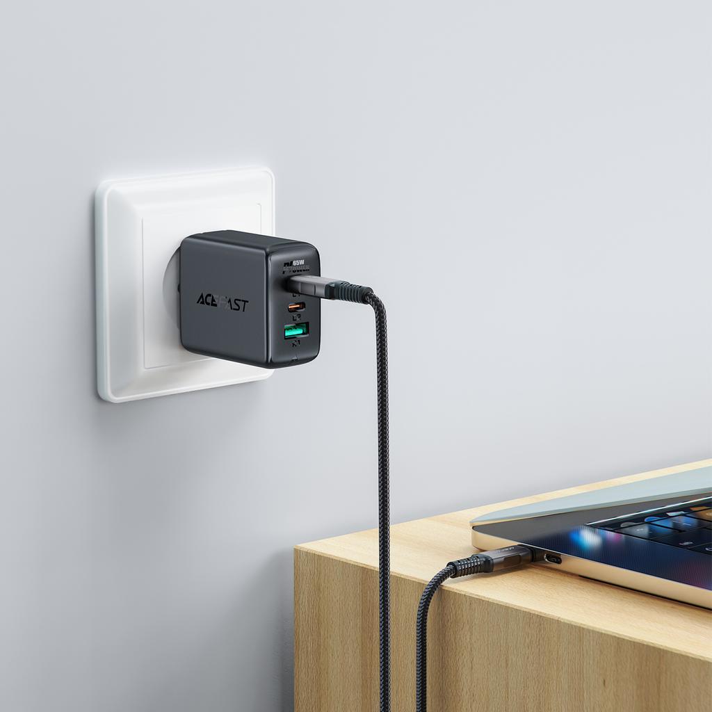 Acefast USB-C to USB-C Cable 1m - USB4 PD3.1 5A Grey-Black Premium Phone Accessory