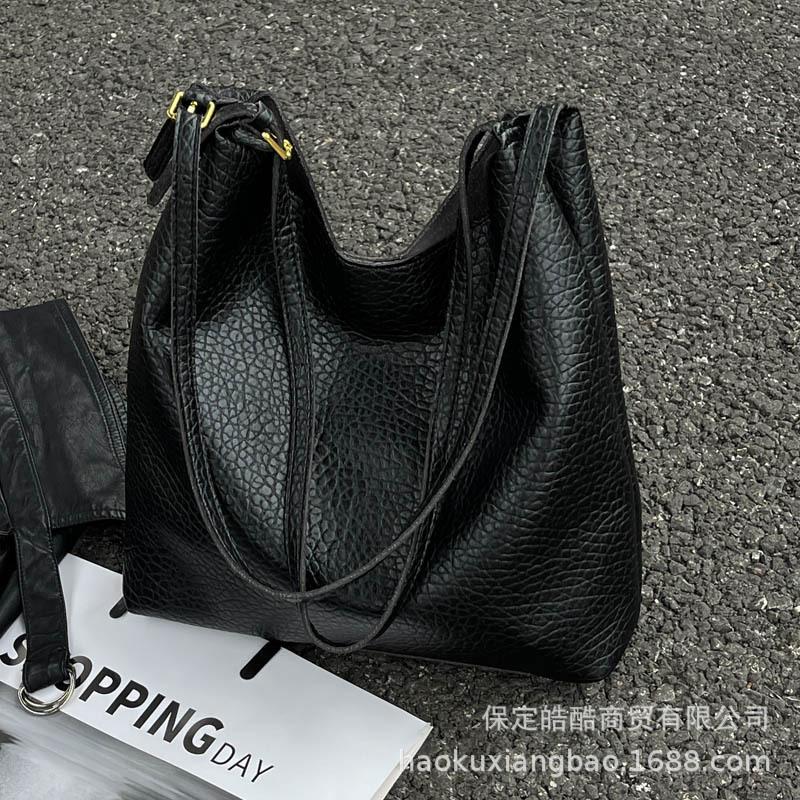 Сумка большой вместимости женская 2025 новая осень и зима ретро стиль узор личи сумочка для учебы поездок на работу плечевая сумка-тоут