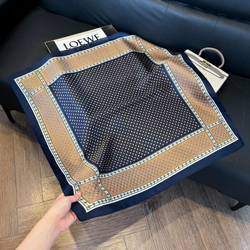 Spring and summer square scarf Korean version of women's scarf decorative binding wrist exquisite foreign style neck protection windproof headscarf