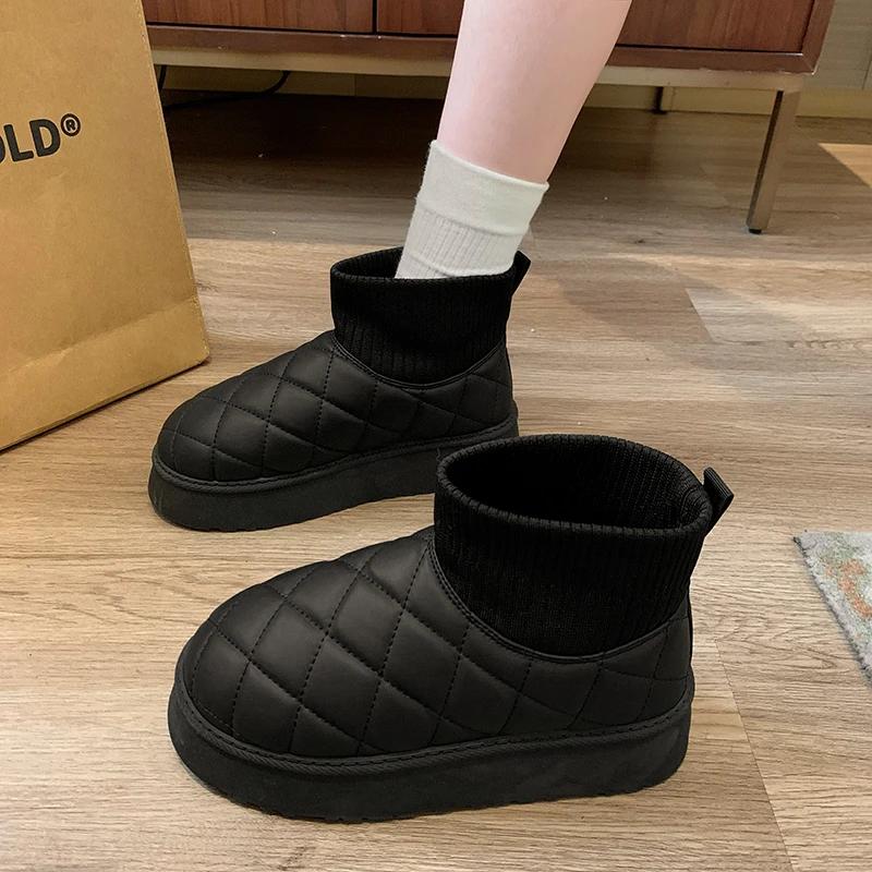 2024 New Winter Snow Boots Women's Velvet Thickened Fashion Short-Tube Warm Bread Cotton Shoes
