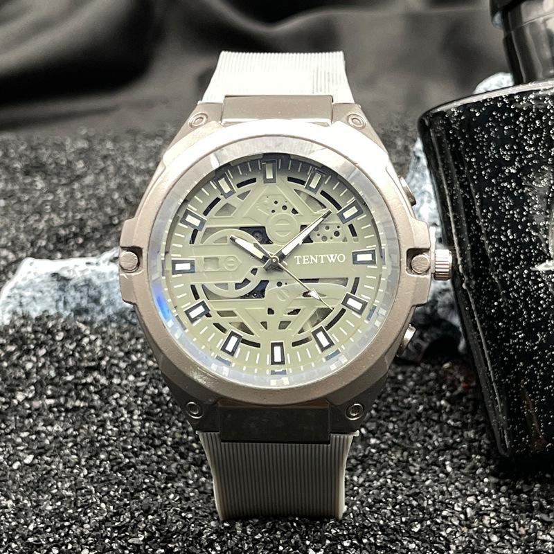 JYL Men's Watch Outdoor Hollow Round Silicone Strap