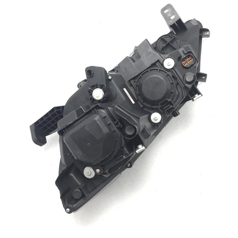 Сборка фары BYD S7: Комбинация переднего освещения и указателей поворота