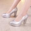 5см 8см Маленький размер 32-43 Белые свадебные туфли Женские туфли-лодочки 2025 Неглубокие Туфли на высоком блочном каблуке Мягкая кожа Офис Мама Модель Суд