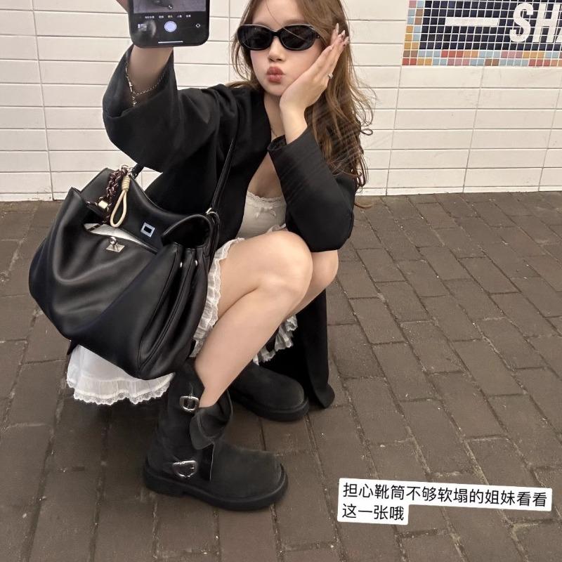 Wasteland Dunes~ Super Soft Waxy Thick-soled Locomotive Buckle Short Boots Women's Martin Boots Pile Boots