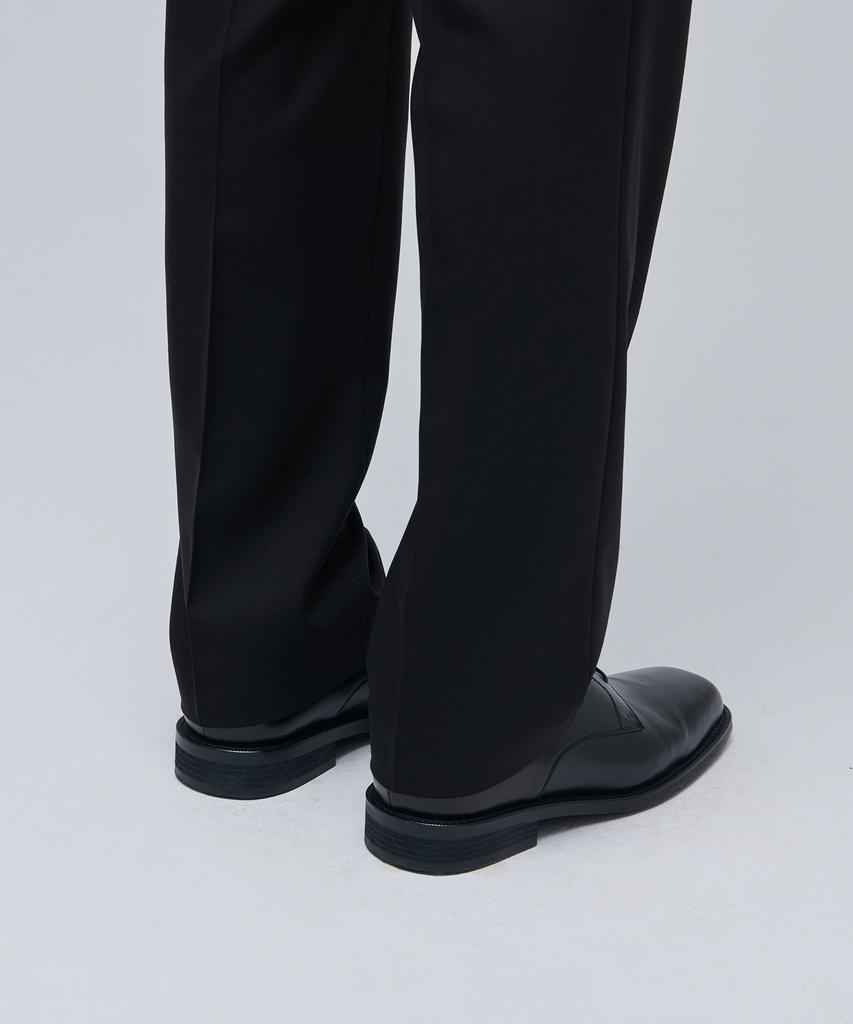 MUSINSA STANDARD Wool Blend Semi-Wide Hidden Elastic Waist Slacks [Black]