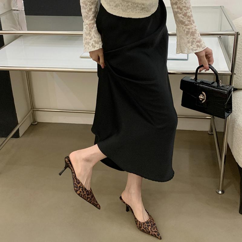 Летние женские мюли-шлепанцы с закрытым носком, модные неглубокие слинбэки, шлепанцы-слайды, женская повседневная обувь без застежки, 2025