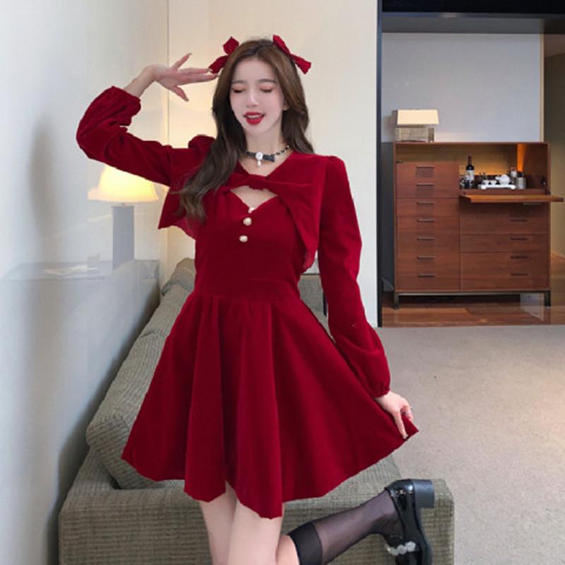 Набор: Шарф Red Velvet и Золотое Платье-Комбинация для Женщин - Коллекция Рождества и Нового Года